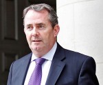 Dimite el Ministro de Defensa británico