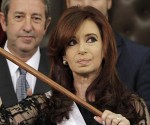 Cristina Fernández asume la presidencia de Argentina por segunda vez
