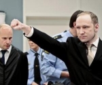 Breivik es "narcicista y asocial" pero no padece psicosis,afirman los médicos