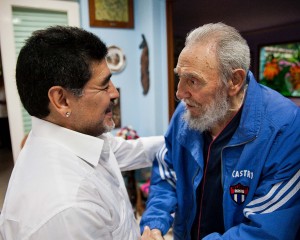 Sostuvo Fidel fraternal encuentro con Maradona